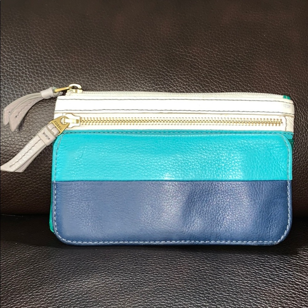 Fossil wallet